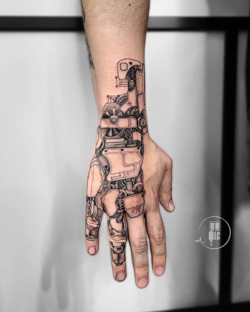 Chus Tattoos Logo