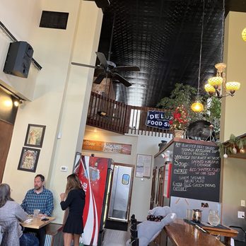 The Elusive Cow Cafe - Burgers Near Me - Bellevue, Kentucky