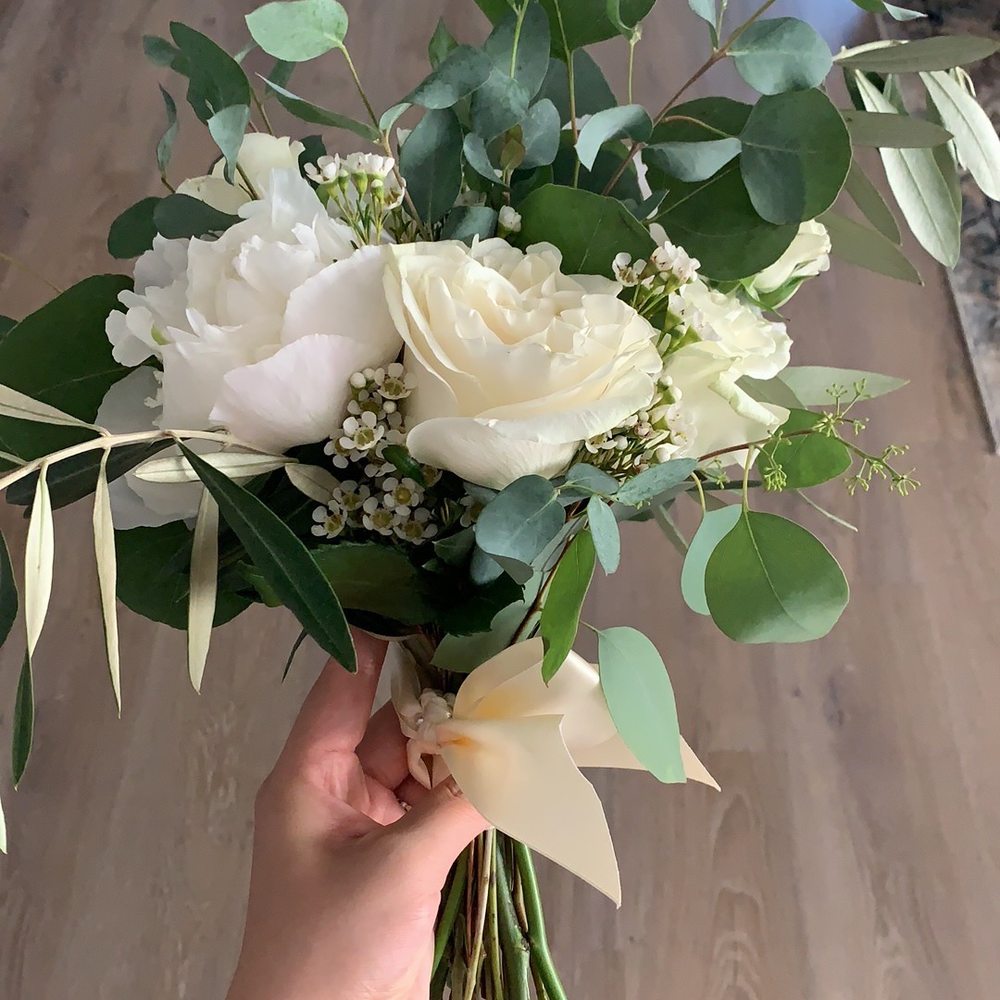 La Petite Fleur - Bridal bouquet - Florists Near Me - Glendora, California La Petite Fleur - Bridal bouquet - Florists Near Me - Glendora, California