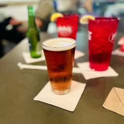 Pluckers Wing Bar - Selma - Yuengling Lager