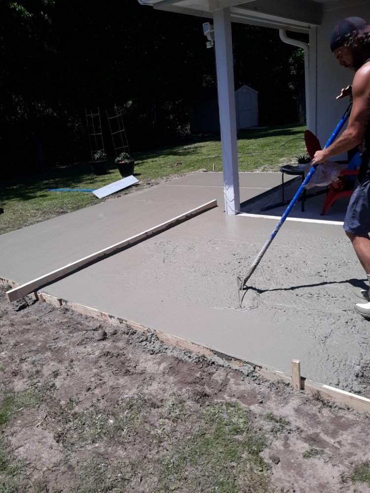 Slide of J&J Floors and Renovations