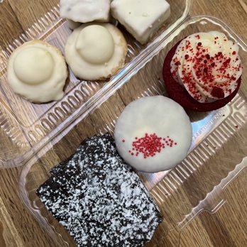 The Cookie Jar - Bakeries Near Me - Staten Island, New York The Cookie Jar - Bakeries Near Me - Staten Island, New York