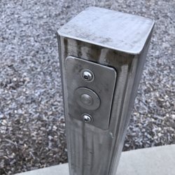 Breslin Park - I think this is how you activate the spray.