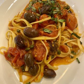 Mangia - Puttanesca - Italian Near Me - Orlando, Florida Mangia - Puttanesca - Italian Near Me - Orlando, Florida