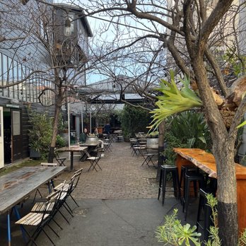 Stable Cafe - Outdoor seating - Breakfast & Brunch Near Me - San Francisco, California Stable Cafe - Outdoor seating - Breakfast & Brunch Near Me - San Francisco, California