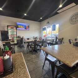 Pho Lam - Inside