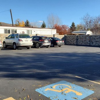 Lush's Tennessee BBQ - Parking out back - Food Trucks Near Me
