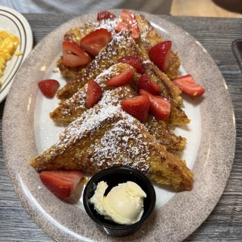 JD Campbell's - French Toast - Bars Near Me - Peoria, Arizona