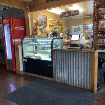 Stella's - Front of house area at Stella's. - Coffee & Tea Near Me - Cle Elum, Washington Stella's - Front of house area at Stella's. - Coffee & Tea Near Me - Cle Elum, Washington