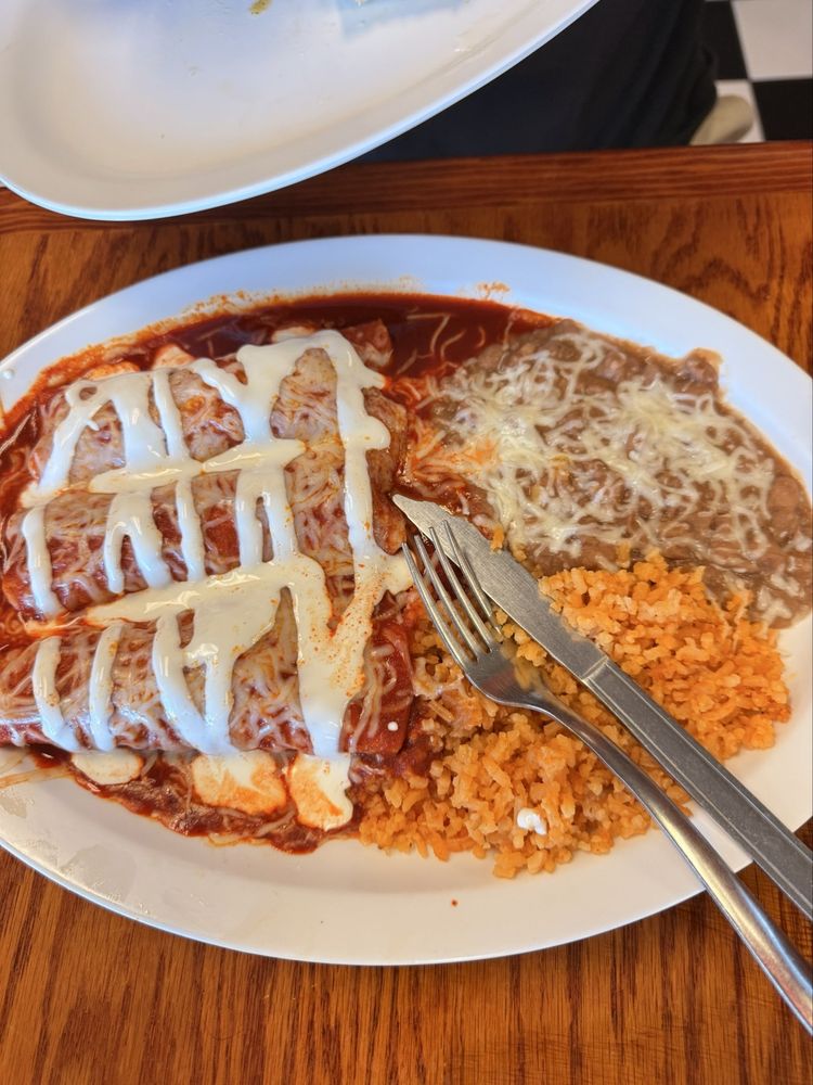Lu & Pe Mexican Restaurant & Catering