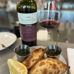 Alma Argentina - Empanadas and Wine