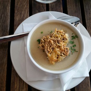 Pijezpi - Chřestový krém (denní menu) - American Near Me - Plzeň, PL Pijezpi - Chřestový krém (denní menu) - American Near Me - Plzeň, PL