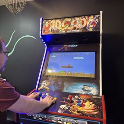 Maverick's Pizza - The epic (tons of games on it) arcade game to play FOR FREE!!!