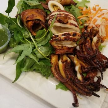 Bien Hen Restaurant - The squid was nicely grilled - Seafood Near Me - Westminster, California Bien Hen Restaurant - The squid was nicely grilled - Seafood Near Me - Westminster, California