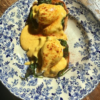 The Allis - Florentine Benedict - Lounges Near Me - Chicago, Illinois