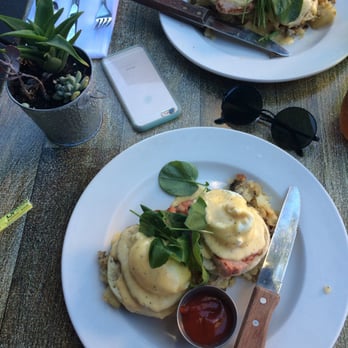 Cody's La Jolla - Breakfast & Brunch Near Me - La Jolla, California Cody's La Jolla - Breakfast & Brunch Near Me - La Jolla, California