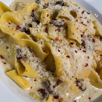Blade 1936 - Pappardelle ai funghi e olio tartufato - Pizza Near Me - Oceanside, California