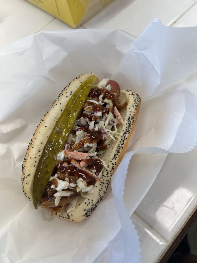 Relly’s Hot Dog Station Logo