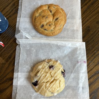 Downtown Cookies - Queen Lisa and Blueberry Lemon - Bakeries Near Me - Haddonfield, New Jersey Downtown Cookies - Queen Lisa and Blueberry Lemon - Bakeries Near Me - Haddonfield, New Jersey