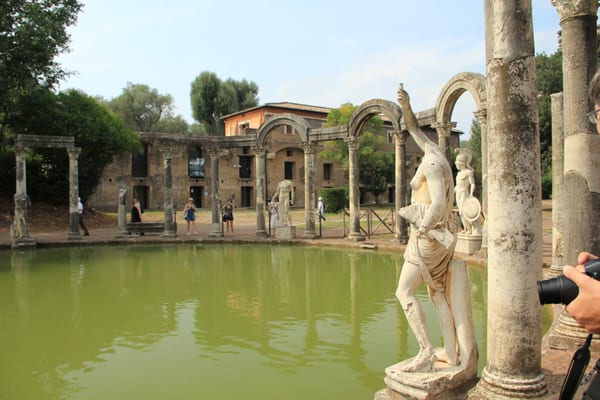 Hadrian's Villa by null