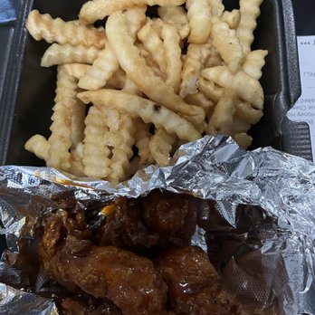 The Wing Suite - Boneless wings (Honey Hot) and plain fries - Chicken Wings Near Me - Grayson, Georgia The Wing Suite - Boneless wings (Honey Hot) and plain fries - Chicken Wings Near Me - Grayson, Georgia