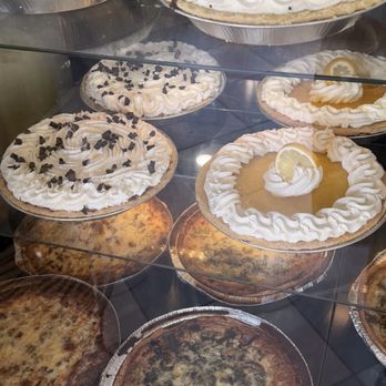 Polly's Pies Restaurant & Bakery - Bakeries Near Me - Los Alamitos, California Polly's Pies Restaurant & Bakery - Bakeries Near Me - Los Alamitos, California