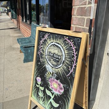 The Hive - Paint & Sip Near Me - South Pasadena, California