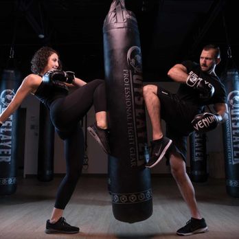 GrooveRyde - Woodmere - Beat Box @ GrooveRyde is our original workout that blends boxing (and kickboxing) with bootcamp. - Cycling Classes Near Me - Woodmere, Ohio GrooveRyde - Woodmere - Beat Box @ GrooveRyde is our original workout that blends boxing (and kickboxing) with bootcamp. - Cycling Classes Near Me - Woodmere, Ohio