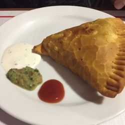 Taj Mahal - Samosas yummy!!