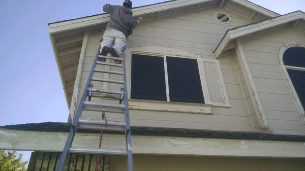 exterior painting - Get a Free Quote!
At Mike Fredenburg Painting in Sparks, NV, we happily provide our customers with free quotes on both residential and commercial work. Whether you’re looking to have the interior/exterior of your home painted, or need a bid for a large-scale contracting job, Mike Fredenburg painting is your go-to service provider in the Northern Nevada area.