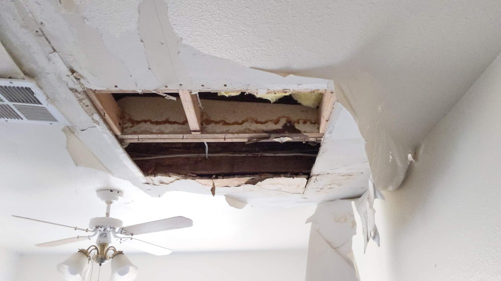 Slide of RDA Roofing