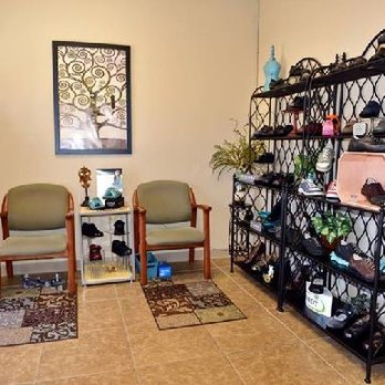 Foot Solutions Albuquerque - Have a seat and get the perfect shoe fit in stylish comfort footwear - Shoe Stores Near Me - Albuquerque, New Mexico
