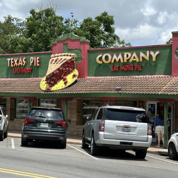 Texas Pie Company - Nice, eye-catching exterior! - Bakeries Near Me - Kyle, Texas