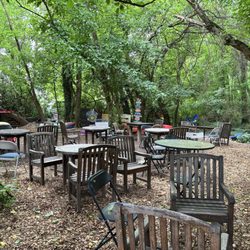 Waller's Coffee Shop - Outdoor seating