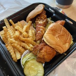 Dave's #2 2 Sliders w/ Fries Dave's #2 2 Sliders w/ Fries