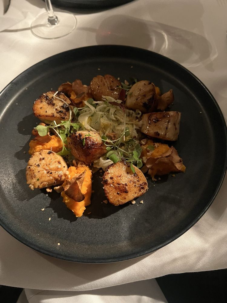 Two Fat Ladies at The Buttery