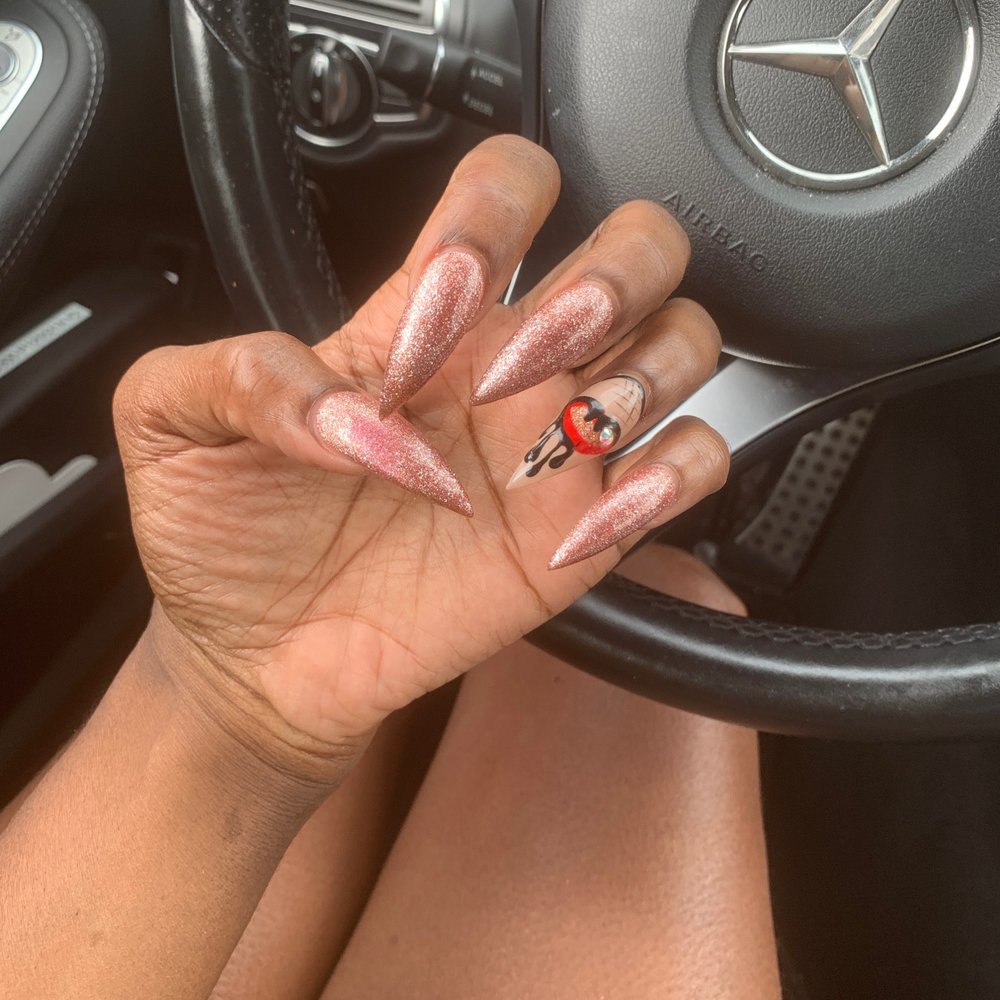 Nails on fleek