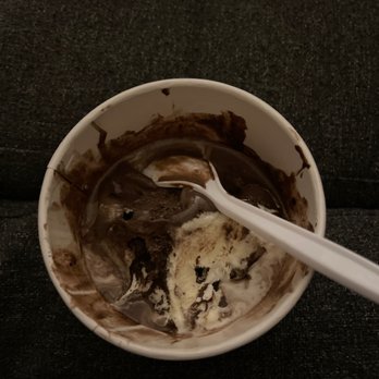 Cold Stone Creamery - a bowl of ice cream and a spoon - Ice Cream & Frozen Yogurt Near Me - Hillsboro, Oregon Cold Stone Creamery - a bowl of ice cream and a spoon - Ice Cream & Frozen Yogurt Near Me - Hillsboro, Oregon