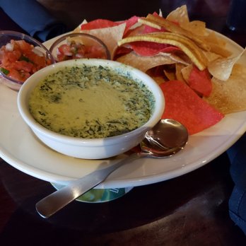 Bahama Breeze - Artichoke dip - Bars Near Me - Kennesaw, Georgia