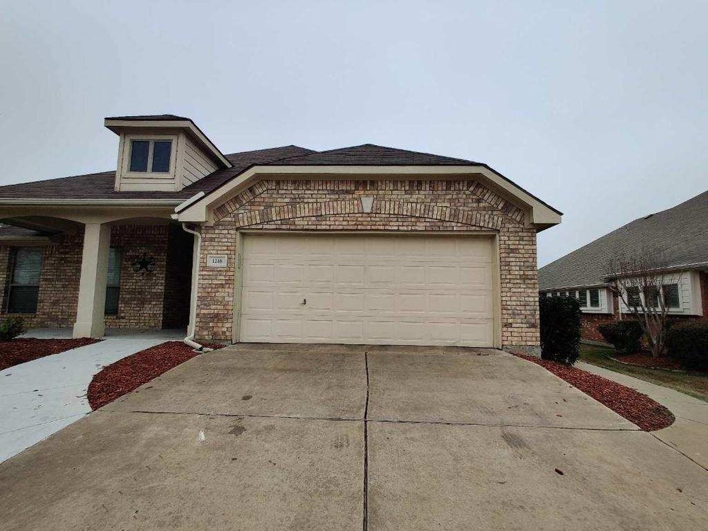 Slide of John Wade Roofing