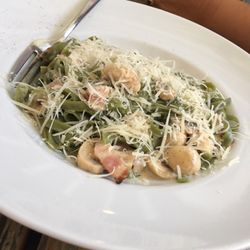 Opera dei Vini - Tagletelli with pesto and bacon, phenomenal