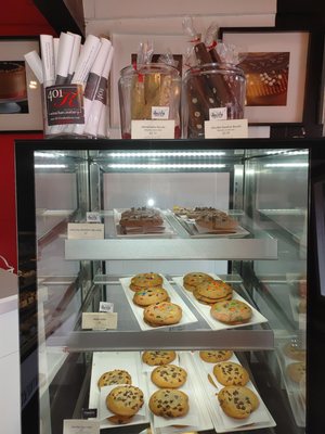 Sinners & Saints Desserts by null