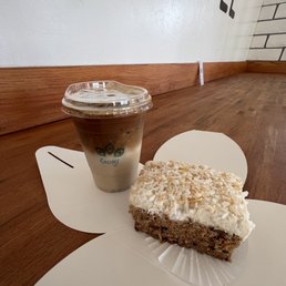 Manzapan Latte & Carrot Cake