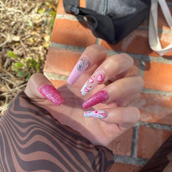 E'Shee Nails Spa - Waxing Near Me - Austin, Texas