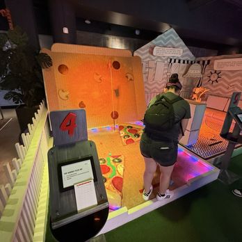 Holey Moley - Pizza hole - Mini Golf Near Me - San Antonio, Texas Holey Moley - Pizza hole - Mini Golf Near Me - San Antonio, Texas