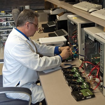 Carolina Data Recovery - Ron Davis, working on a customer data recovery. - Data Recovery Near Me - Charlotte, North Carolina Carolina Data Recovery - Ron Davis, working on a customer data recovery. - Data Recovery Near Me - Charlotte, North Carolina