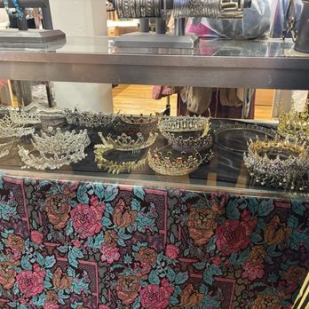 Rose Costumes - Costume jewelry / crowns - Costumes Near Me - Denton, Texas Rose Costumes - Costume jewelry / crowns - Costumes Near Me - Denton, Texas