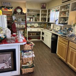 Second Helping - Kitchen