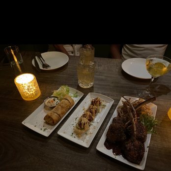 Prohibition - Cheese steak egg rolls, tuna poke, lollipop lamb chops - Bars Near Me - New York, New York Prohibition - Cheese steak egg rolls, tuna poke, lollipop lamb chops - Bars Near Me - New York, New York