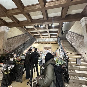 DESPAR Teatro Italia - Grocery Near Me - Venezia, VE